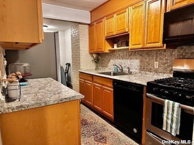 196 Deforest Road Dix Hills, NY 11746 - Photo 4 of 17