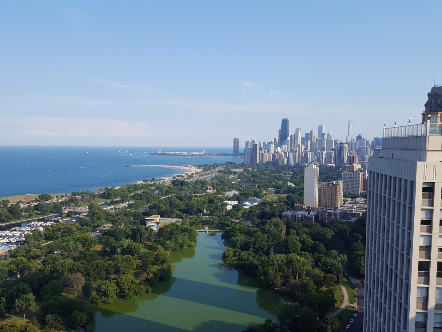 2650 North Lakeview Avenue, Unit 404 Chicago, IL 60614 - Photo 4 of 13 a view of a city with tall buildings in background