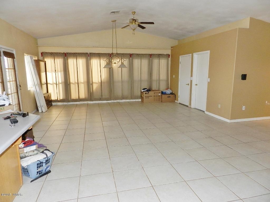 1531 Hunsaker Road Holbrook, AZ 86025 - Photo 5 of 23