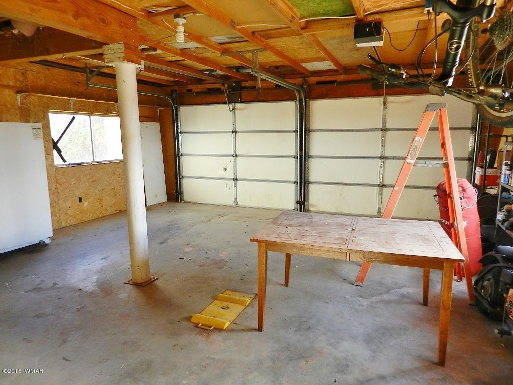 1531 Hunsaker Road Holbrook, AZ 86025 - Photo 8 of 23