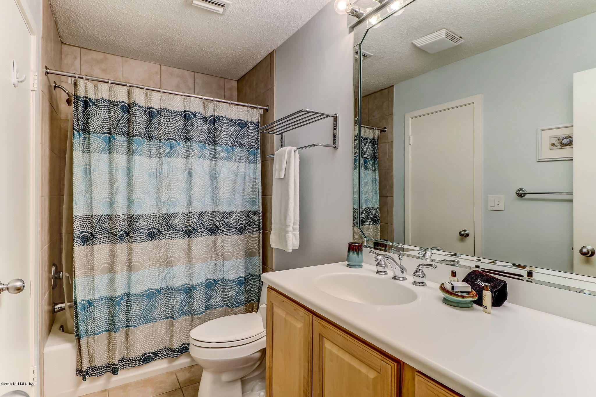 3308 Sea Marsh Road Fernandina Beach, FL 32034 - Photo 34 of 35 n1guestbath1