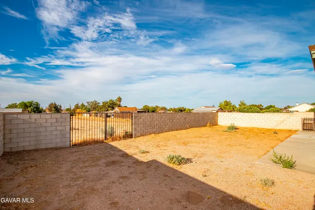 $515,000 | 5603 West Ave M 2, Quartz Hill, CA 93536