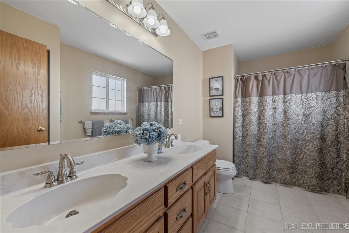 625 Superior Drive Romeoville, IL 60446 - Photo 13 of 24