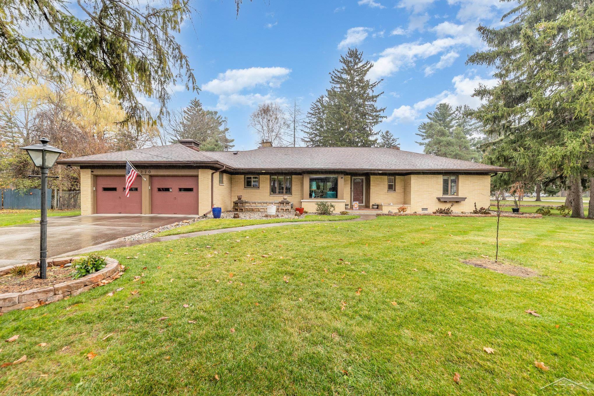 1270 Hemmeter Road Saginaw, MI 48638 - Photo 1 of 31 50196949-B4E72E80-29DB-4FD0-B326-1625DAAE85C2.JPG