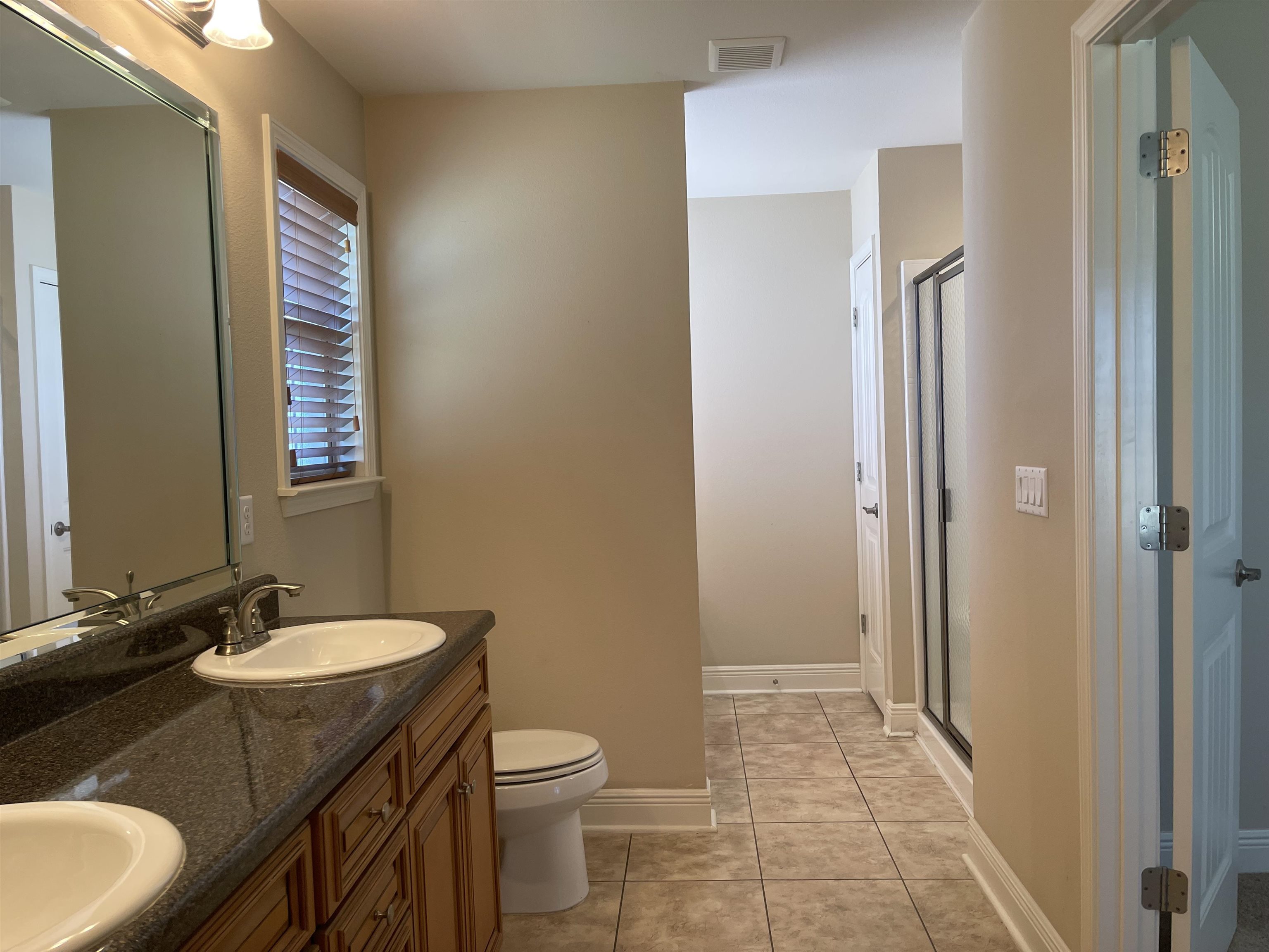 616 Fulton Loop Foley, AL 36535 - Photo 15 of 26 Primary Bathroom
