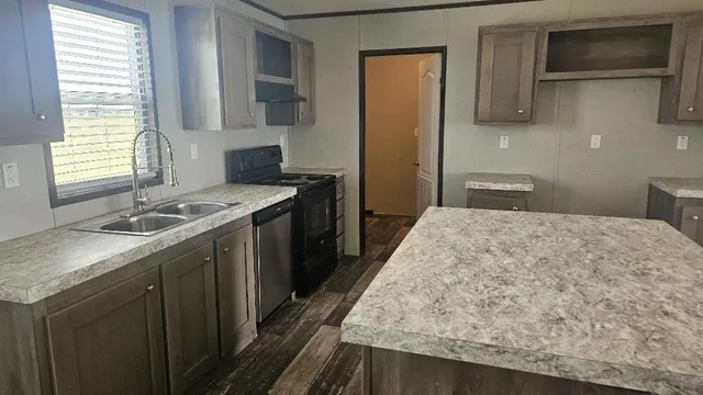 $209,900 | 6901 Pr Henry Shallowater Tx 79363, Shallowater, TX 79363