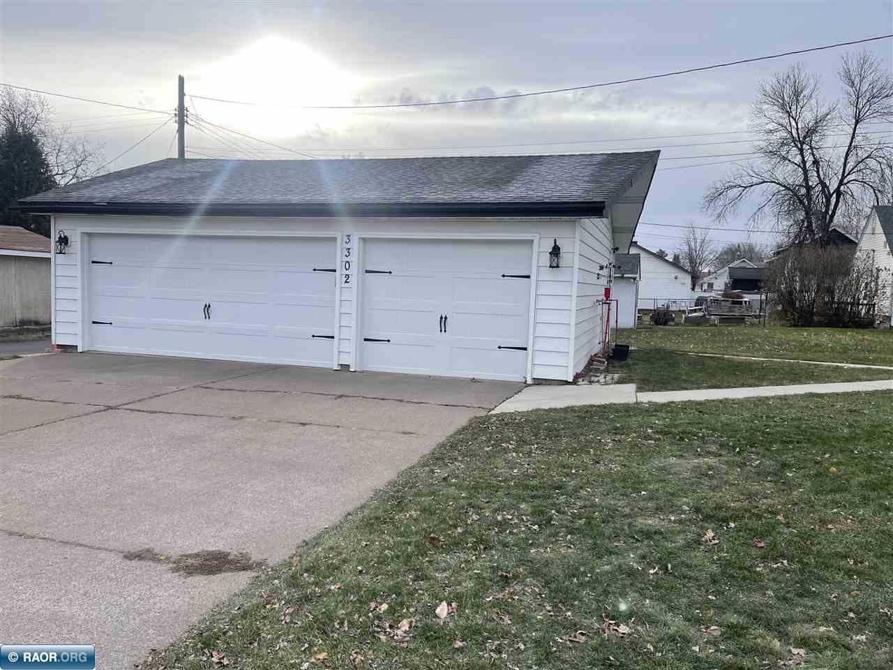 3302 West 4th Avenue Hibbing, MN 55746 - Photo 2 of 25