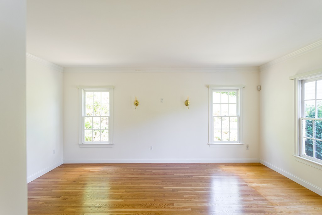 20 Deerpath Road Dedham, MA 02026 - Photo 4 of 17 Gallery Image 4