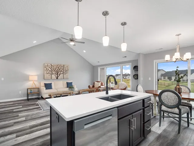 $359,900 | 13457 Fringe Tree Trail, Fort Wayne, IN 46814