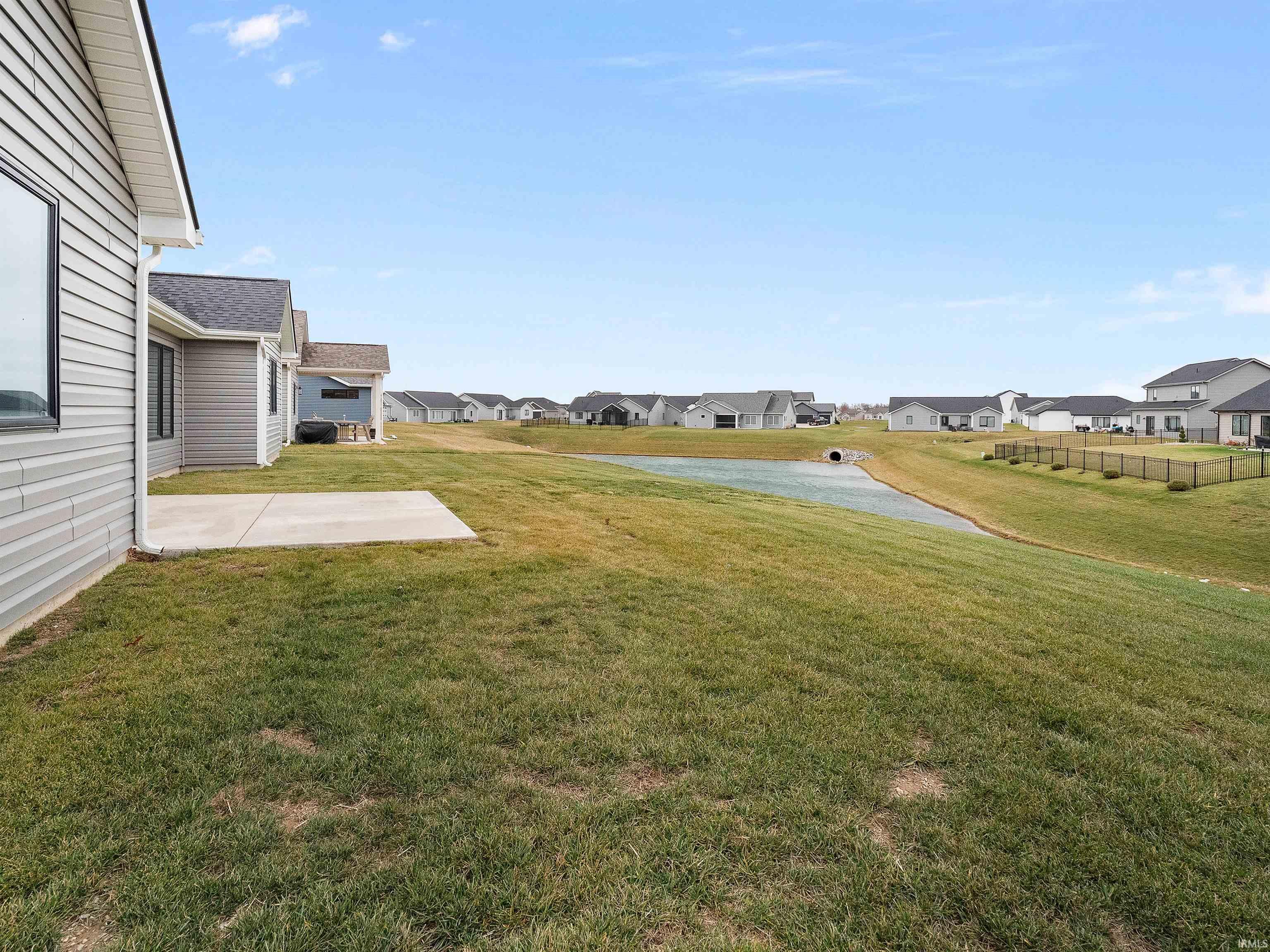 13457 Fringe Tree Trail Fort Wayne, IN 46814 - Photo 5 of 36