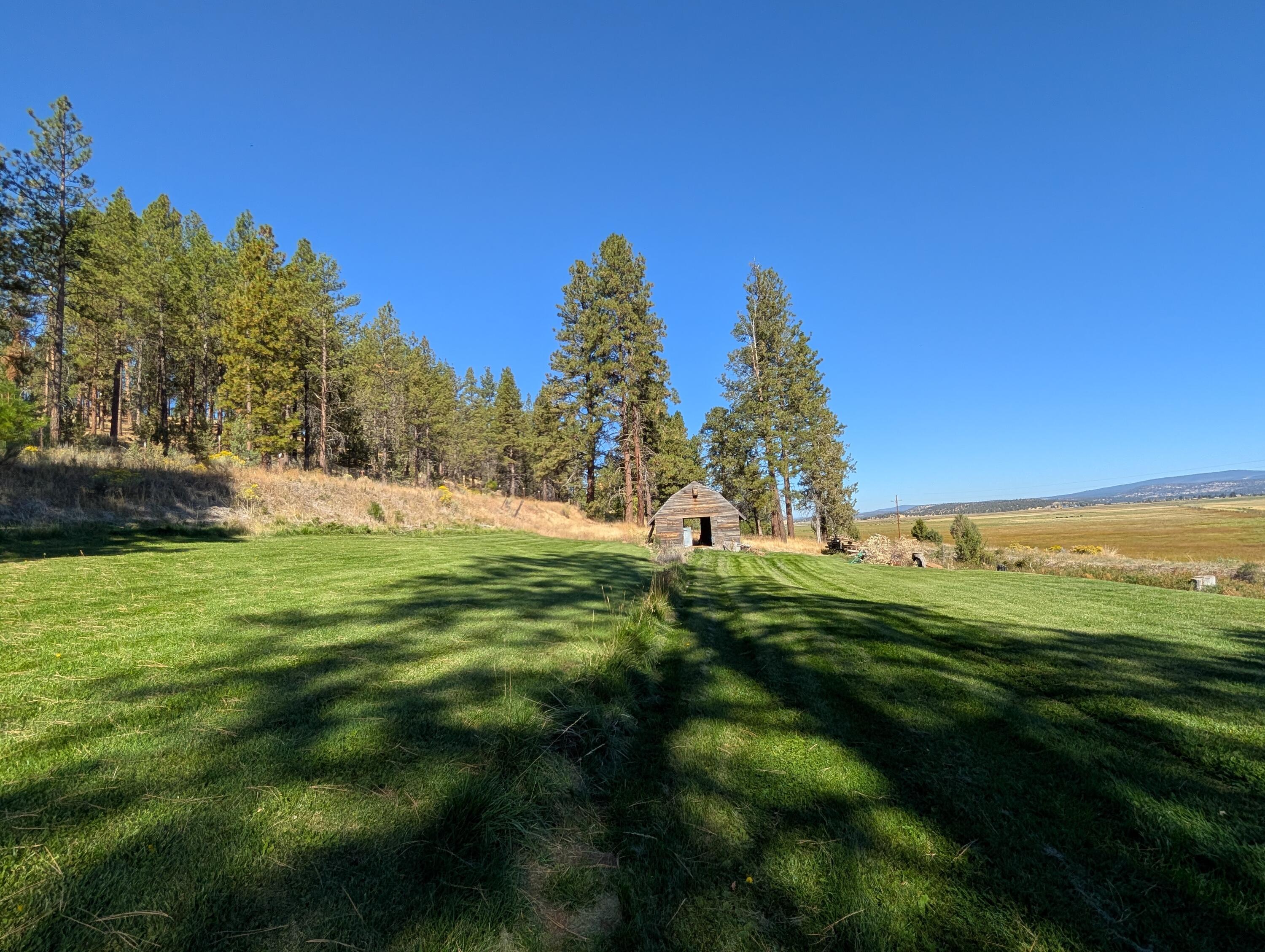 9844 West Langell Valley Road Bonanza, OR 97623 - Photo 14 of 25 PXL_20240926_172838551
