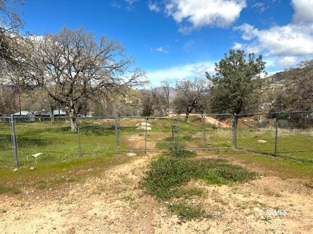 1711 Bodfish Canyon Road Bodfish, CA 93205 - Photo 4 of 15