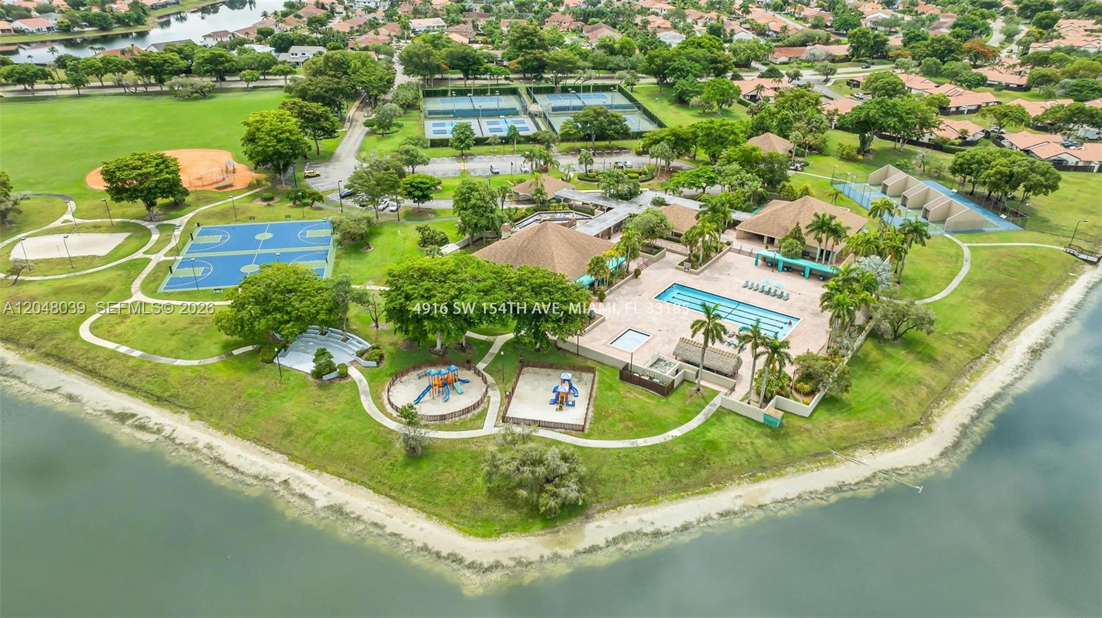 4916 Southwest 154th Avenue Miami, FL 33185 - Photo 49 of 53