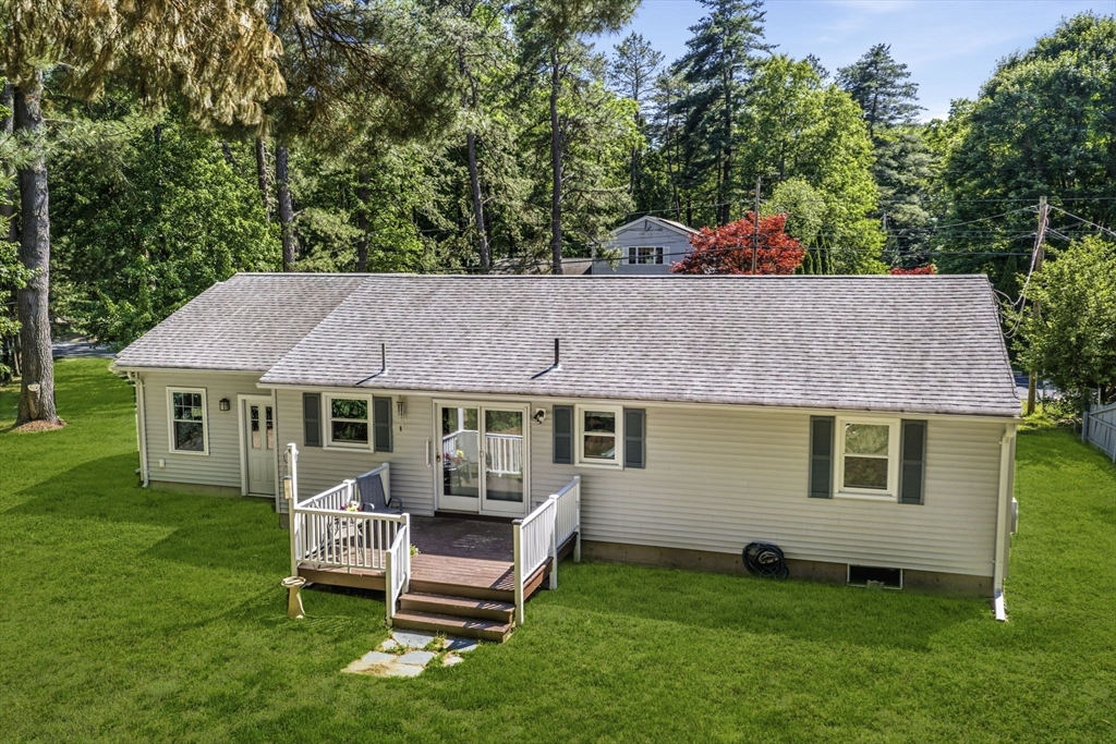 83 Strong Street Easthampton, MA 01027 - Photo 7 of 36