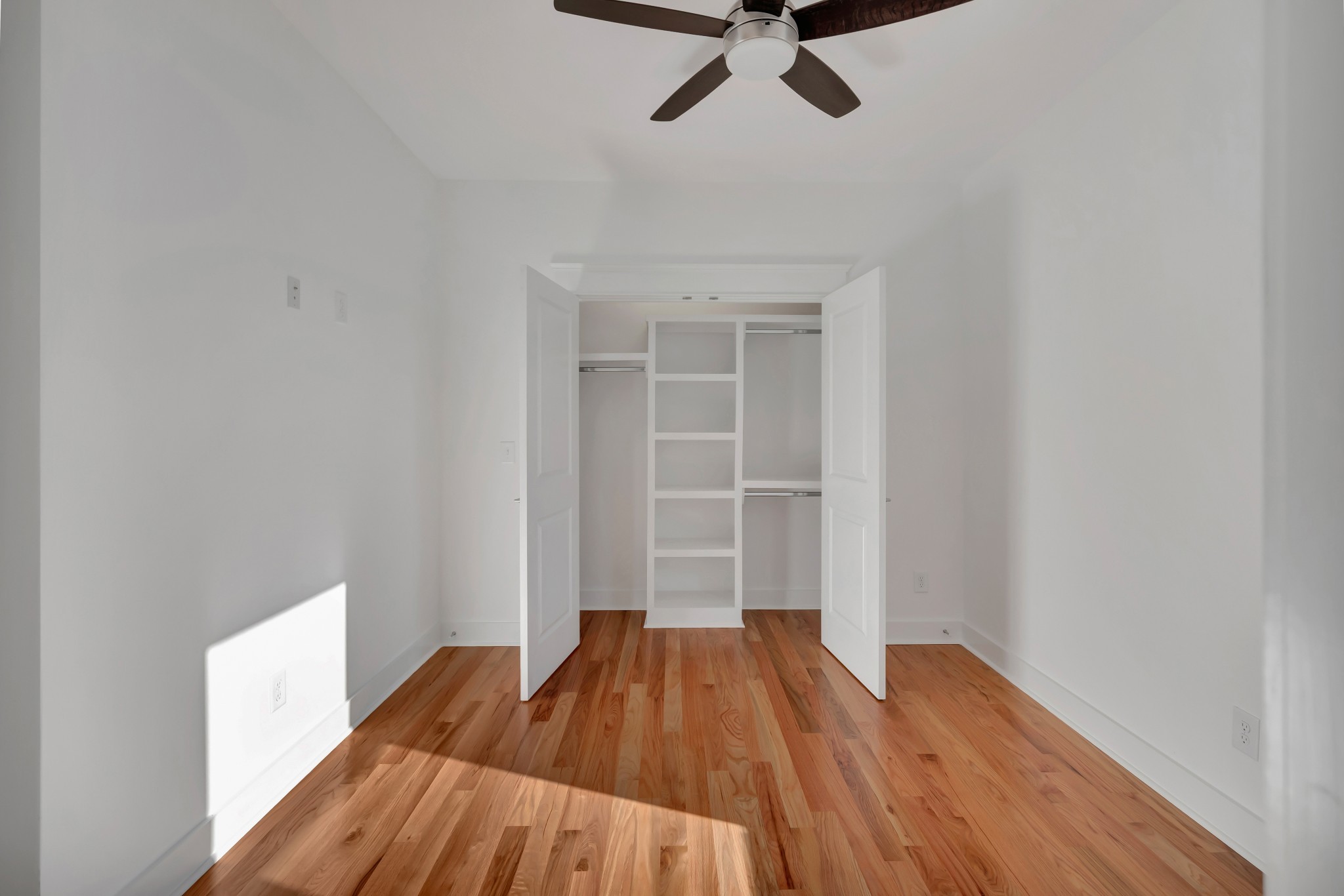 520 Croley Drive, Unit A (RIGHT SIDE) Nashville, TN 37209 - Photo 31 of 39 a view of empty room with wooden floor