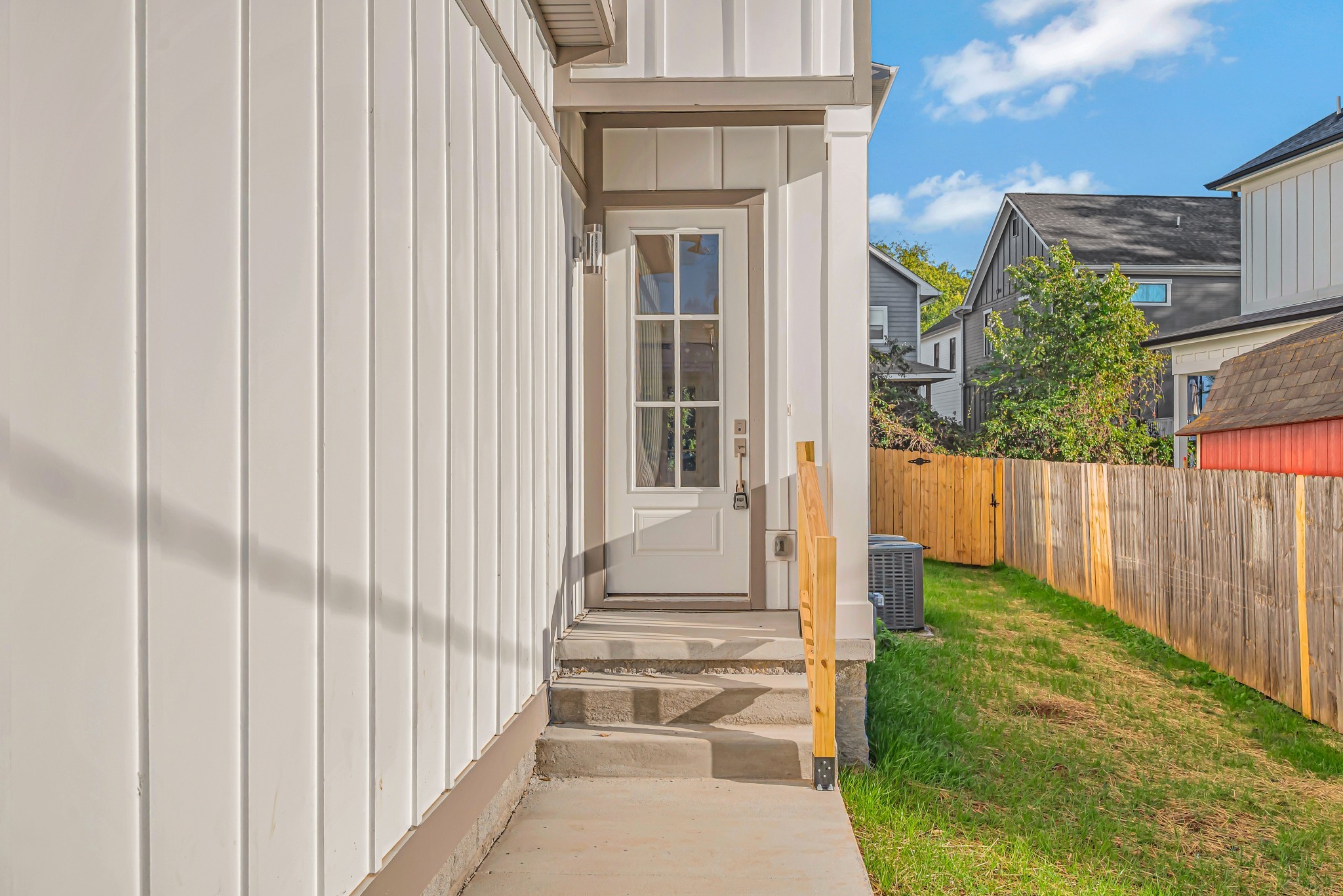 520 Croley Drive, Unit A (RIGHT SIDE) Nashville, TN 37209 - Photo 4 of 39 a view of a entrance