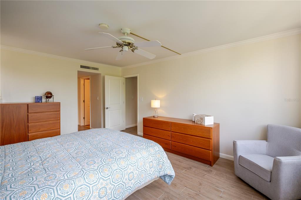 6267 Midnight Pass Road, Unit 306 Sarasota, FL 34242 - Photo 36 of 86