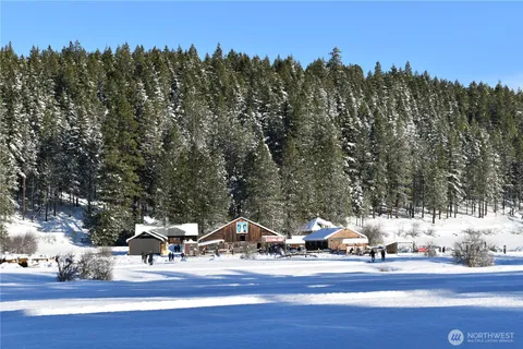 $595,000 | 14 Farmhouse Way, Cle Elum, WA 98922