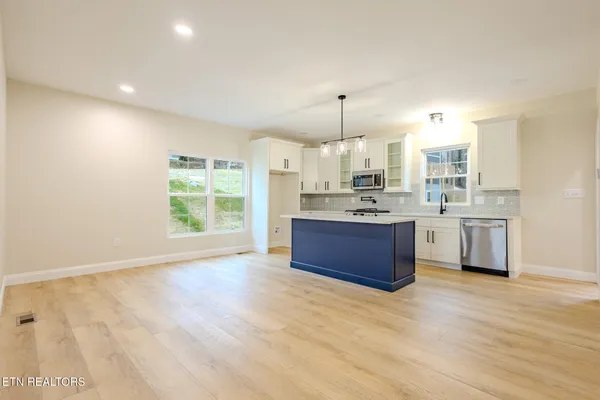 $599,900 | 158 California Avenue, Oak Ridge, TN 37830