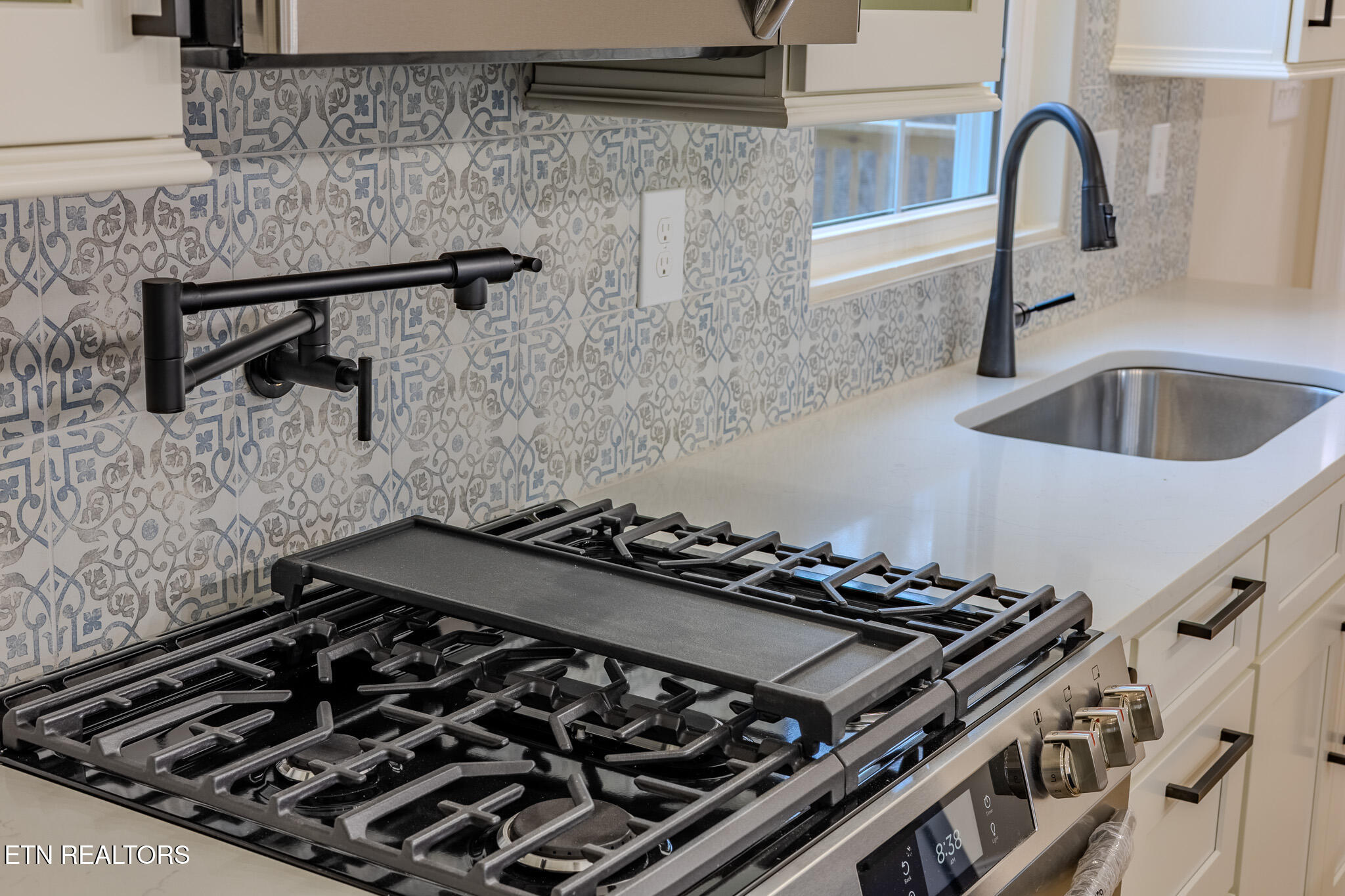 158 California Avenue Oak Ridge, TN 37830 - Photo 20 of 42 1N9A8853-HDR