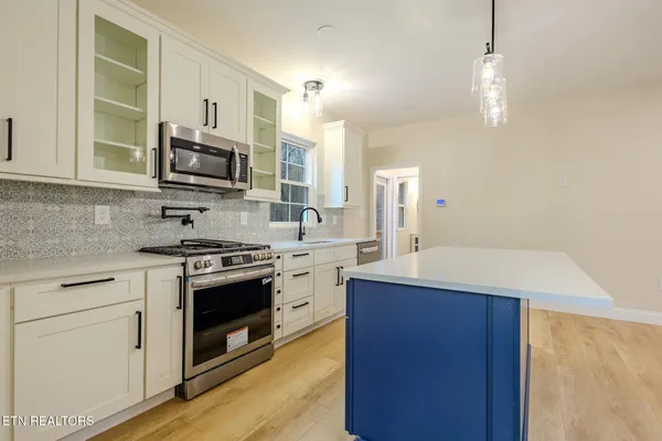 $599,900 | 158 California Avenue, Oak Ridge, TN 37830