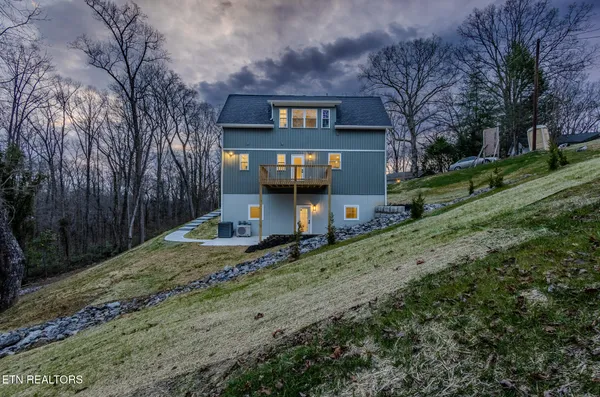 $599,900 | 158 California Avenue, Oak Ridge, TN 37830
