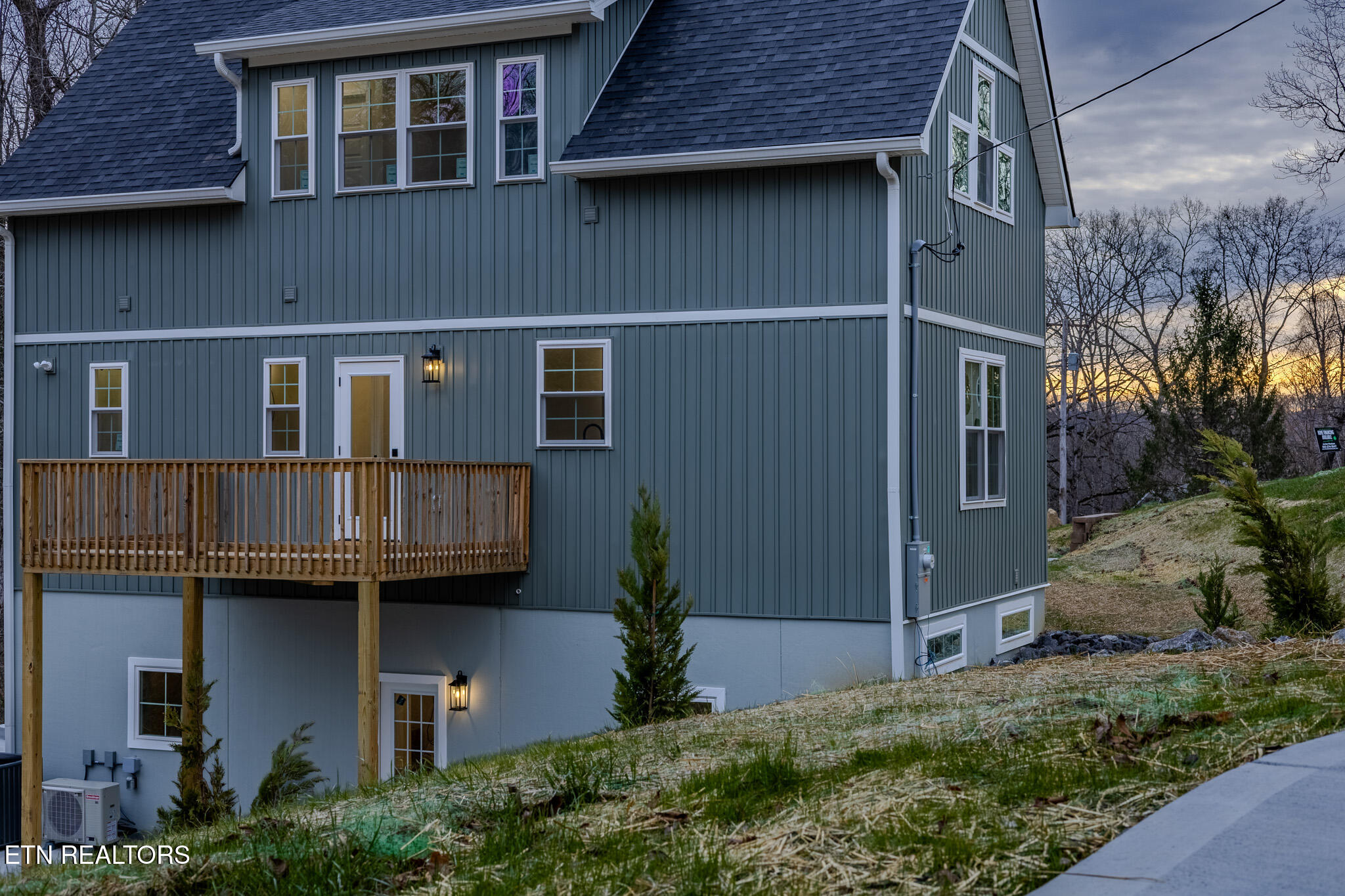 158 California Avenue Oak Ridge, TN 37830 - Photo 7 of 42 1N9A8787-HDR