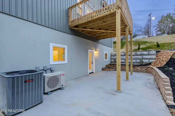 $599,900 | 158 California Avenue, Oak Ridge, TN 37830