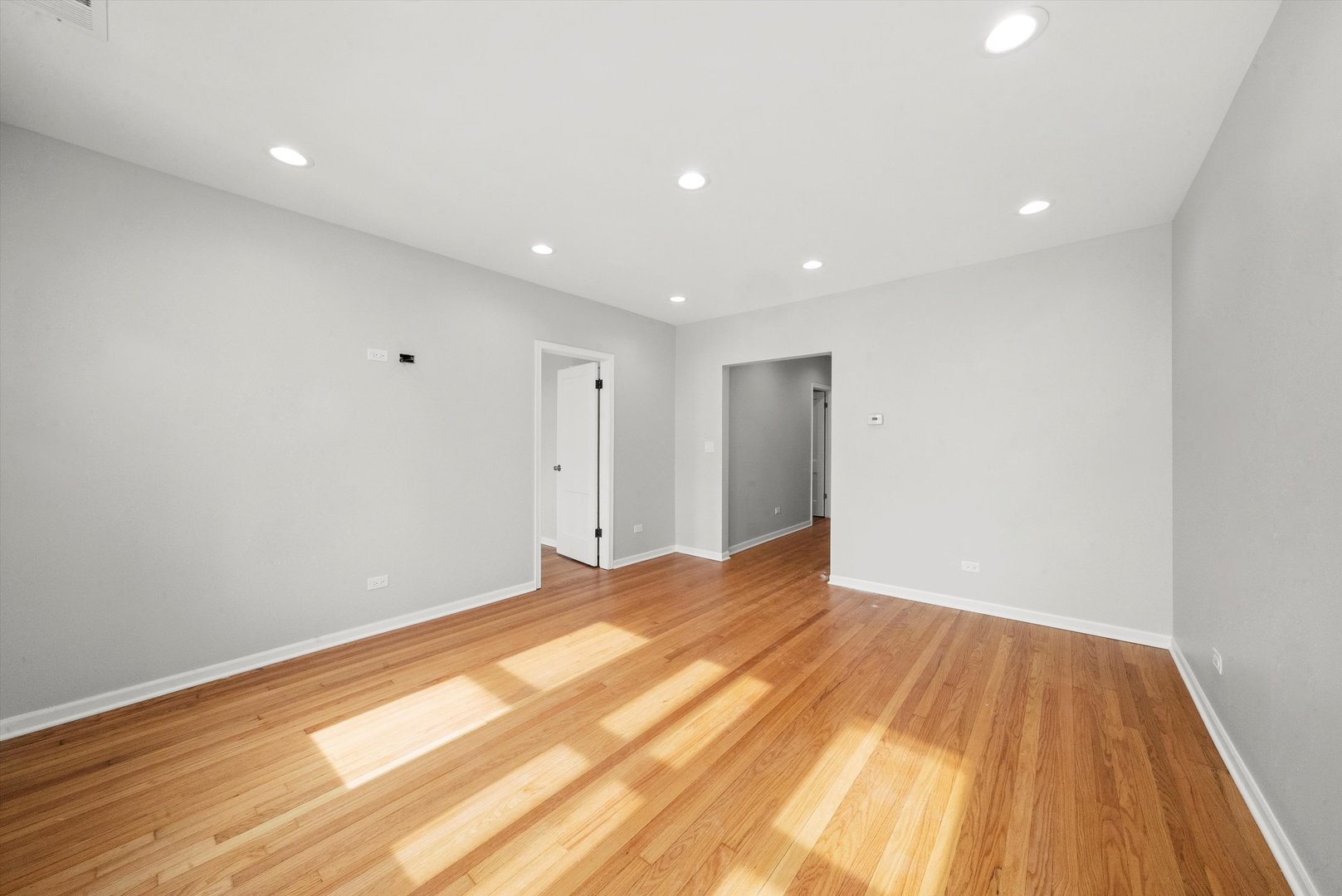 5030 South Archer Avenue Chicago, IL 60632 - Photo 8 of 40