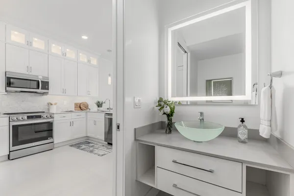 $3,600 | 4674 Southeast Manatee Terrace, Stuart, FL 34997