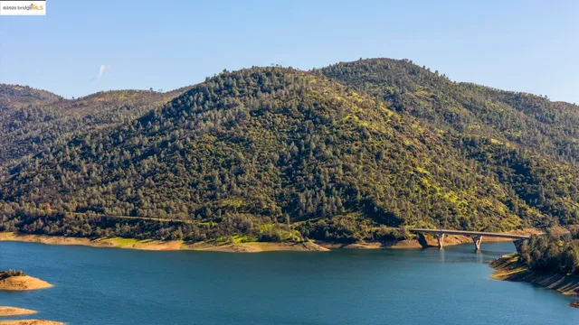 a view of outdoor space with mountain view