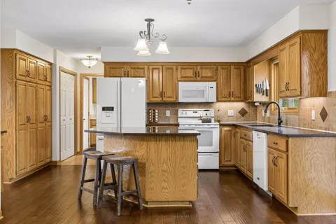 $699,000 | 5955 Parkwood Drive, Shoreview, MN 55126