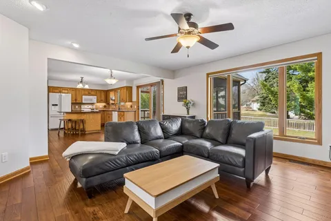 $699,000 | 5955 Parkwood Drive, Shoreview, MN 55126