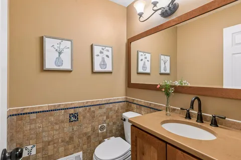 $699,000 | 5955 Parkwood Drive, Shoreview, MN 55126