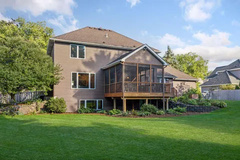 $699,000 | 5955 Parkwood Drive, Shoreview, MN 55126