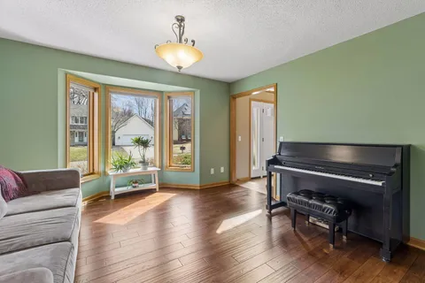 $699,000 | 5955 Parkwood Drive, Shoreview, MN 55126