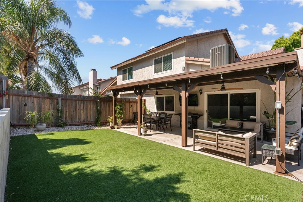 28818 Oak Springs Canyon Road Canyon Country, CA 91387 - Photo 34 of 38 a front view of house with a garden and trees