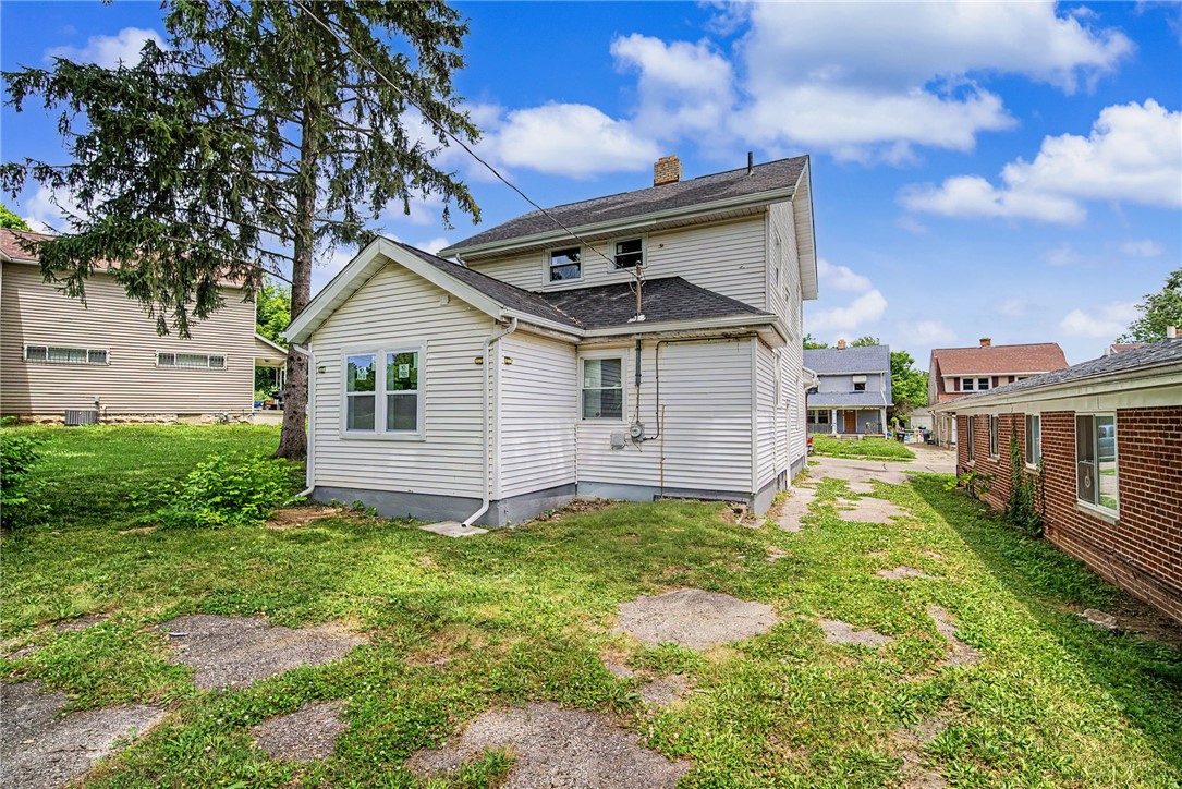2041 Mayfair Road Dayton, OH 45405 - Photo 35 of 41