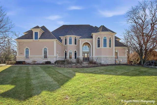 $1,150,000 | 3513 Deep Wood Drive, Crystal Lake, IL 60012