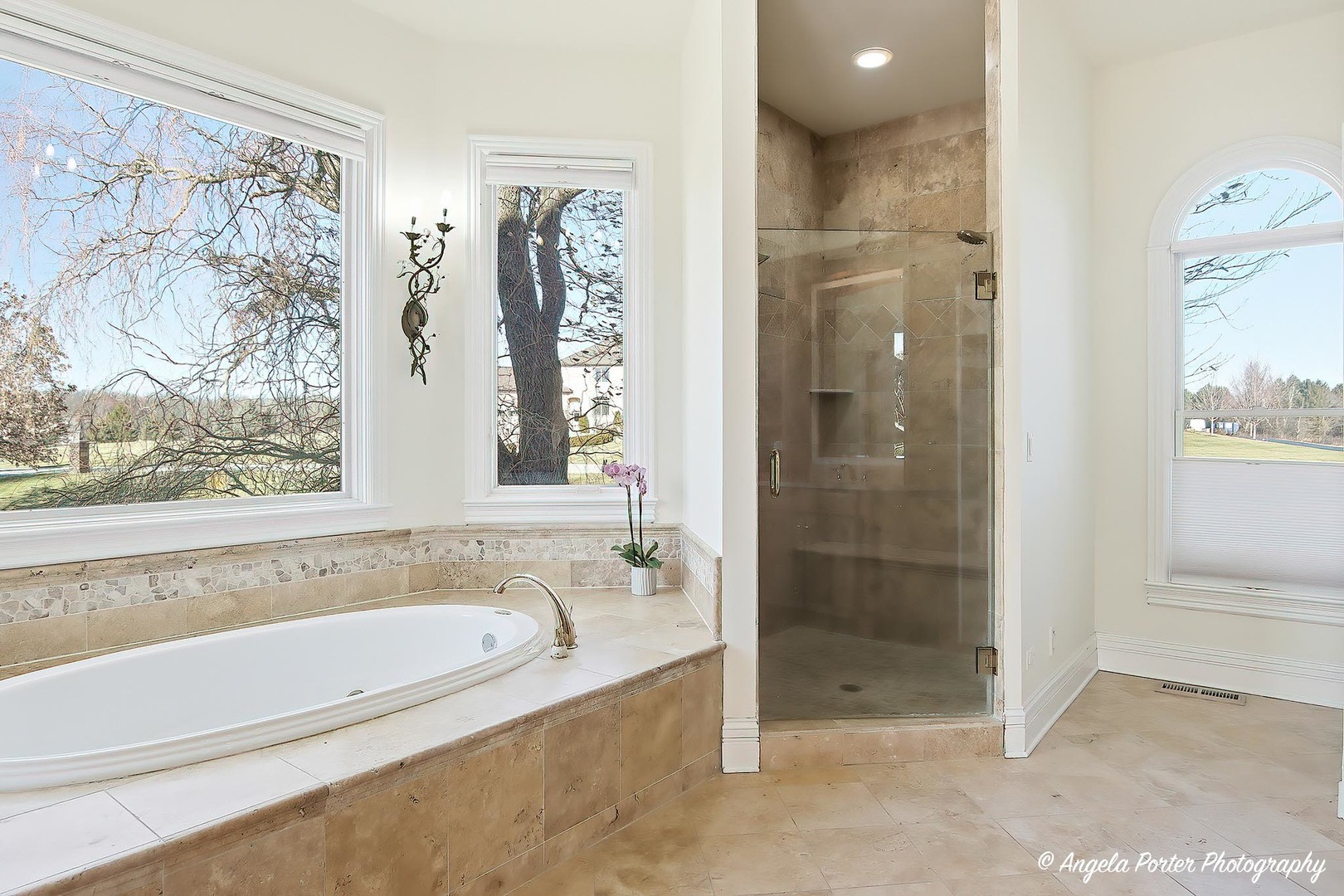 3513 Deep Wood Drive Crystal Lake, IL 60012 - Photo 25 of 71 a bathroom with a bathtub and a shower