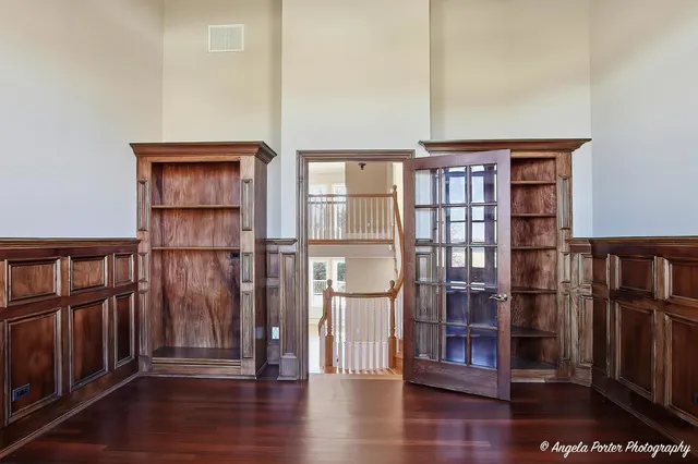 $1,150,000 | 3513 Deep Wood Drive, Crystal Lake, IL 60012