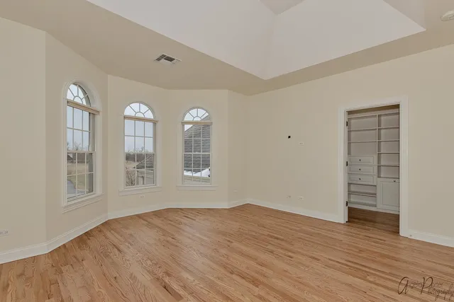 $1,150,000 | 3513 Deep Wood Drive, Crystal Lake, IL 60012