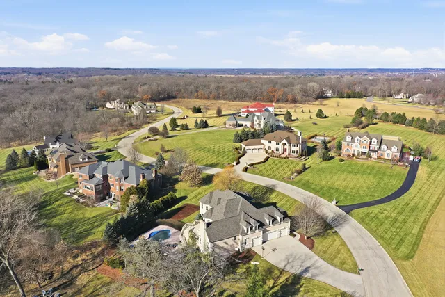 $1,150,000 | 3513 Deep Wood Drive, Crystal Lake, IL 60012