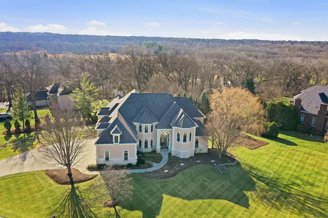 $1,150,000 | 3513 Deep Wood Drive, Crystal Lake, IL 60012