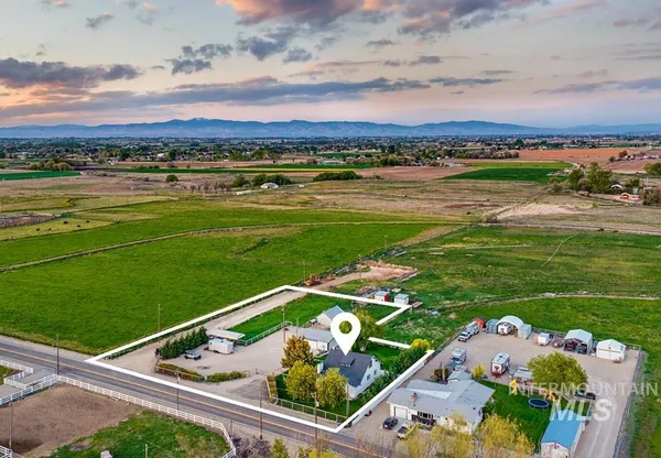 $599,000 | 9216 South Happy Valley Road, Nampa, ID 83686