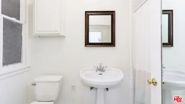 $3,100 | 132 North La Peer Drive, Unit 1, Beverly Hills, CA 90211