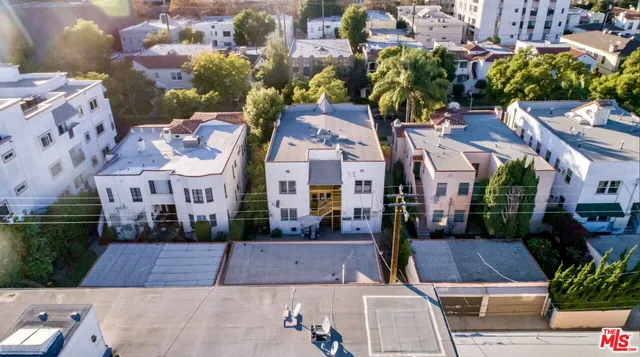 $3,100 | 132 North La Peer Drive, Unit 1, Beverly Hills, CA 90211