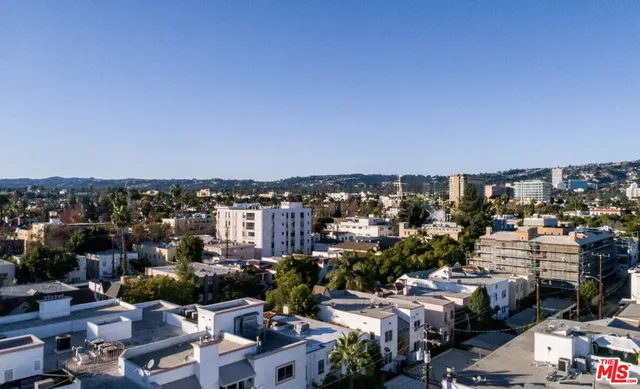 $3,100 | 132 North La Peer Drive, Unit 1, Beverly Hills, CA 90211