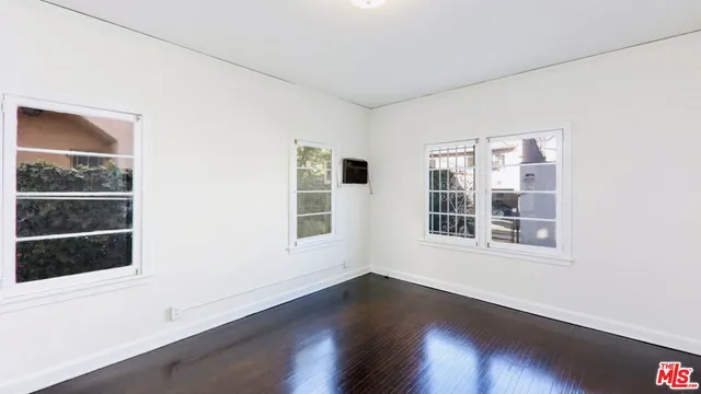 $3,100 | 132 North La Peer Drive, Unit 1, Beverly Hills, CA 90211