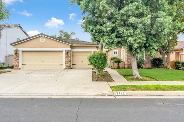 $605,000 | 2782 Poe Avenue, Clovis, CA 93611